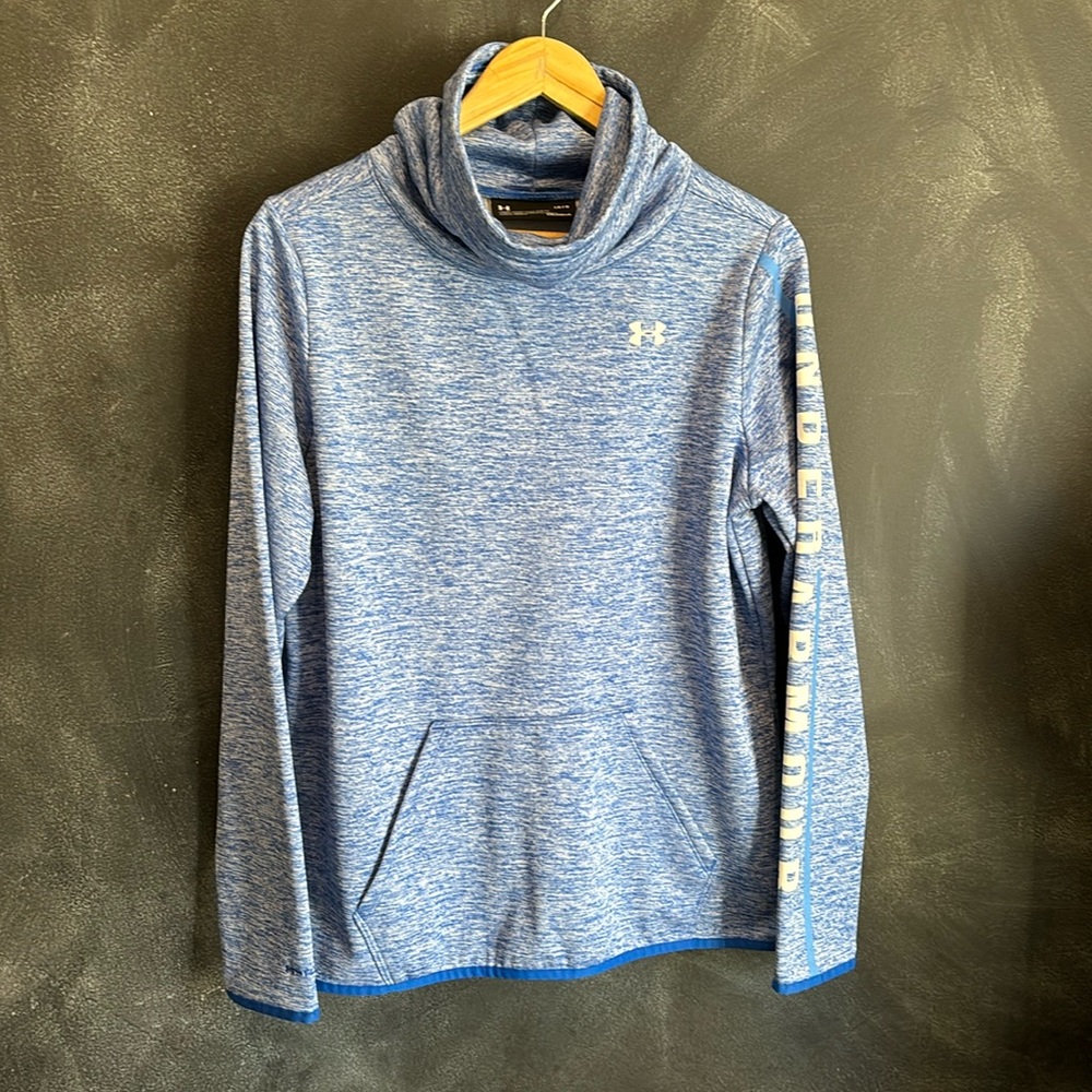 UnderArmour Blue large neck activewear size Large mint condition
